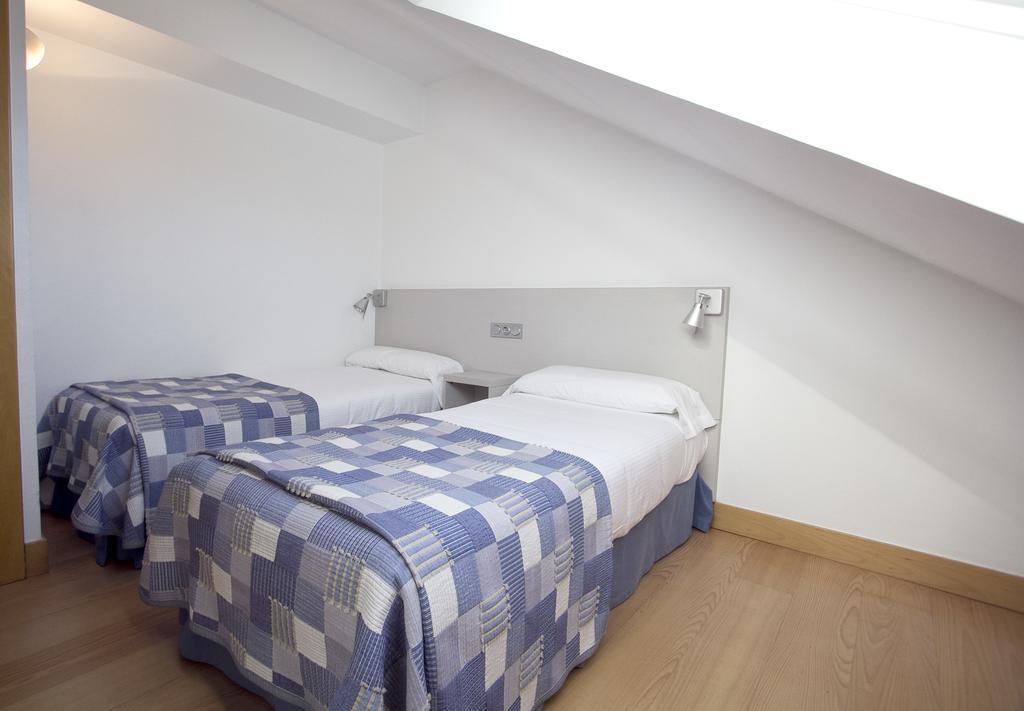 Apartamentos Jauregui Minneapolis Dış mekan fotoğraf