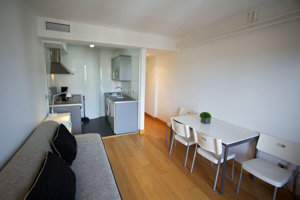 Apartamentos Jauregui Minneapolis Dış mekan fotoğraf